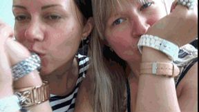Two sexy ladies masturbate with wristwatch 2Ma