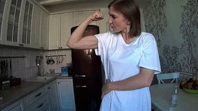 M I BECAME A SUPERHEROINE 4MC