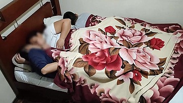 Por fin me logro folla a la esposa de mi mejor amigo que locura con ella Le gusta se lo meto todo acada momento esta gimiendo