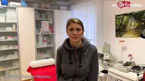 Duitse dokter neukt patiënt tijdens onderzoek