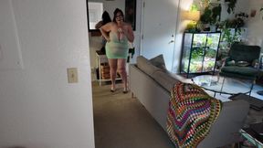 Curvy Big Tit BBW MILF Catwalk and Strip