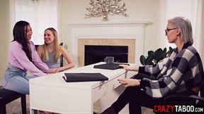 Big tits lesbian marriage counselor Kenzie Taylor fucks lesbian couple