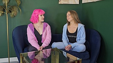 EVIE REES'S COCKPUPPETS EXPERIENCE