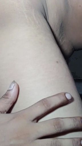 Desi bhavi ki chudai pura naked kar chut se pani nikal diya   Clip 1