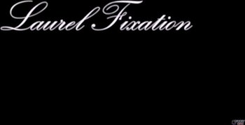 Laurel's Sultry Solo: Big Ass Bounces & Steamy Masturbation