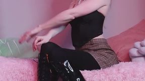 Devious Mistress x Boot Licking Butler Handjob