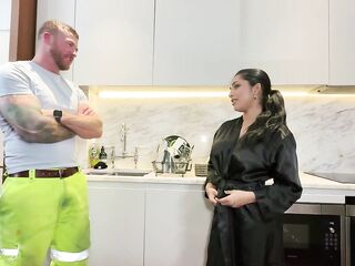 Yasmina Khan Asks Workman to Cheat on Girlfriend and Film a Sextape with Biggest Facial for Her Pages