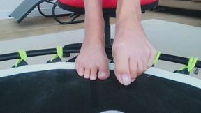 Watch me remove old toe nail polish and flick my long finger nails under my toe nails