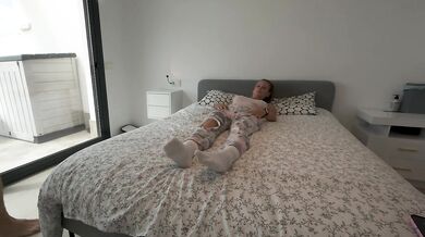 I hit my knee and he fucked me under the pretext of a massage