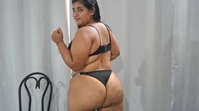 Pandora strips and shakes her ass