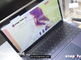 REAL FOOTAGE! MILF Lawyer SANDY LOU. LOOK AT IT (From France) - SNAP-FUCK