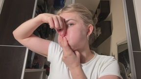 Puffy Cheek Despair: High-Intensity Facial Focus