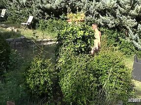 Alrox 25 Caregiver In Amiens French