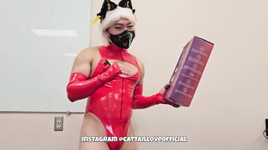 Korean Femboy Catboy Gushes Cum Unboxing Tingon M2 Tail Plug