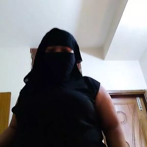 Muslim beautiful Hot maid has sex with owner while sweeping his bed room - huge Ass Fucking &amp; Pussy Destroyed