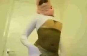 Arab busty babe in hijab dancing erotically on webcam