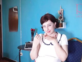 Red lipstick giving a kiss teasing by Regina Noir. Teaser