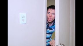 nos esp&iacute;an mientras hablamos de hombres 1