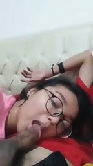 ISTRI JAGO NYEPONG