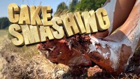 Feature Film: Smashing a cake with my feet (4K)