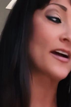 Michelle Le Is a Butt Slut Mommy