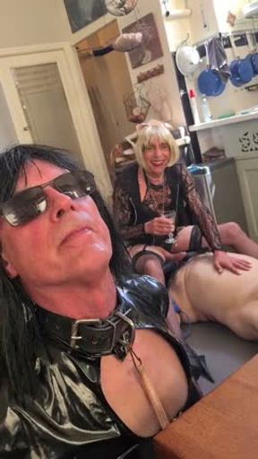 Pee slave for crossdressers