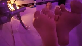 Birthday Bathtime Pedicure