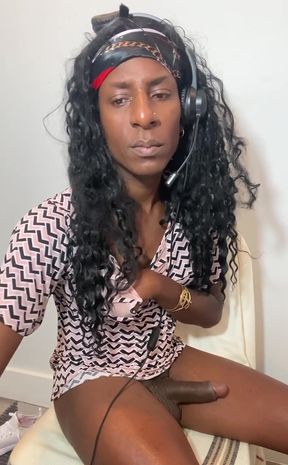 Momma got hard in between calls