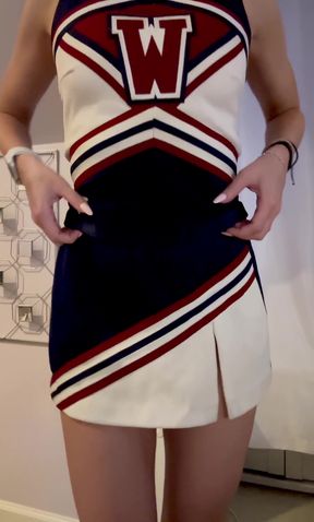 Washington cheerleader uniform