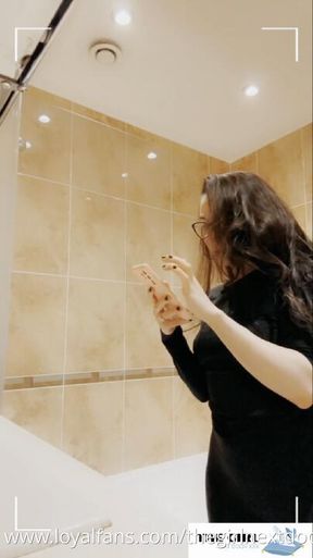 Lil voyeur style shower