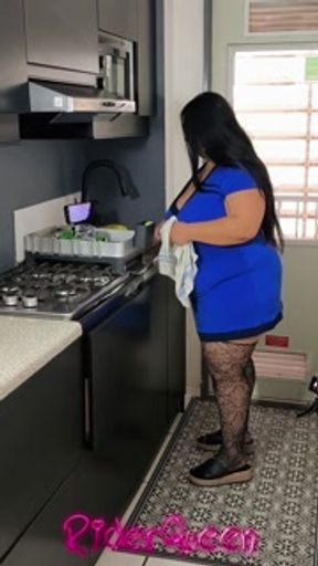 stepmom in kitchen fuked