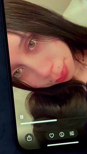 Venezuelan babe gets a cum shot after going gonzo on her big