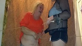 The ticklish life of my stepmom MP4