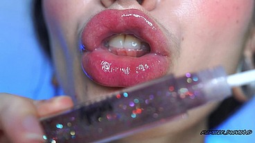 Intimate Close-Up Clear Lipgloss Spitting Kiss