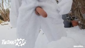 TWINKPOP - Inked Boy Bo Sinn Gets Clad As A Snowman And Humps All Of Benjamin Blue's Crevasses