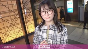 200gana-3242 Seriously Soft-hearted, First Shoot Pick Up A Fair-skinned, Serious Amateur Who Looks Good On Glasses With Strawberries!despite His Appearance, He Has Had An Affair!her Underneath Her Pants Are Slender, Even Her Anus!shes So Serious Tha