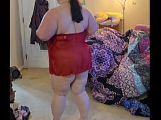 Bbw in lingerie striptease