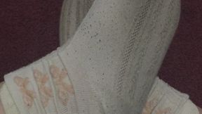 STAGES DIRTY WHTIE BOW SOCKS