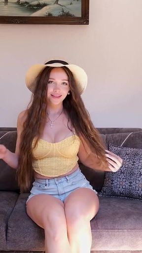 Striptease Before Going to the Museum - Katekuray