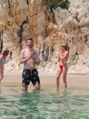 Celebrity bikini model Shantel VanSanten shows off her curves