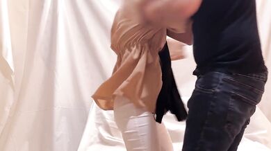 جو- .ا- هر ناتیم کارت بانکیشو میخواست بهش ندادم ترتیبشو همونجا ...(سناریو مکالمه فارسی)