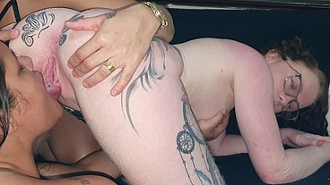 Aqui 3 bucetas se lambendo e se esfregando de cores diferentes Lorrany Exotica - Paty Bumbum - Eliane Furacao