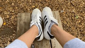 OUTDOOR FUNGUS FEET KIRA - MOV Mobile Version