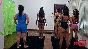 Fortalecendo a bucetinha pra prender a piroca bem gostosa