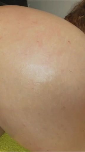 Curvy Girl Do a Mess Squirting a Lot After Fuck Her Pussy Hard