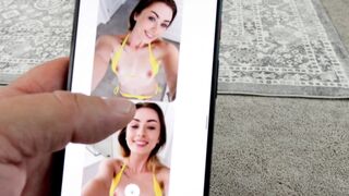 Teen stepsister sends nudes to stepbro