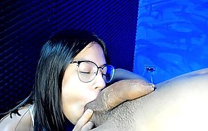 morena cavalgando