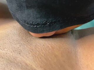 Who Licking More excellent my Large Clitoris? - Khalessi 69