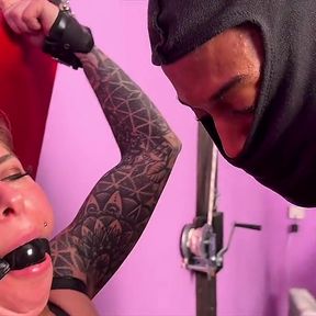 Slave Arrives Late and Tables Turn