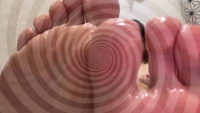 mesmerizin ADDICT feet wrinkled soles